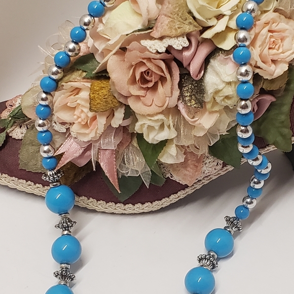 Beautiful Blue Beaded Blooming Squash STYLE Necklace - Picture 9 of 9